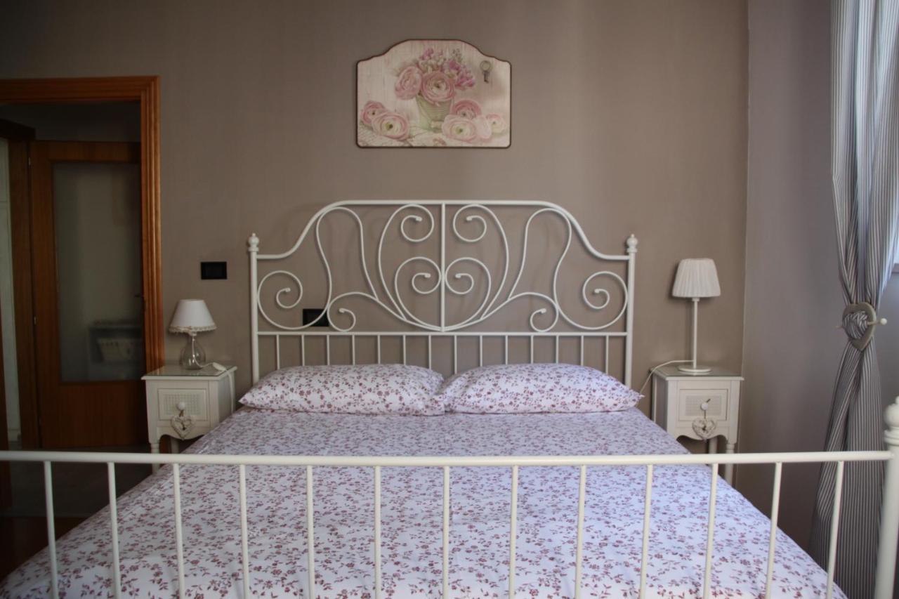 דירות אסיסי Casa Elena מראה חיצוני תמונה