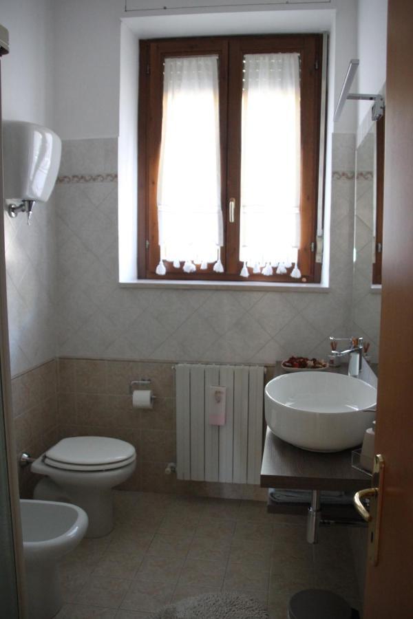 דירות אסיסי Casa Elena מראה חיצוני תמונה